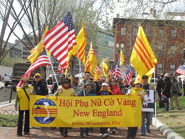 HPNCV/NE trong đoàn biểu tình