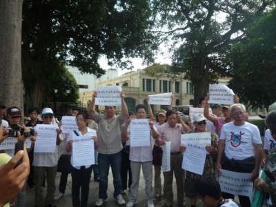 Hanoi 8_1 Hà Nôi Biểu Tình 1