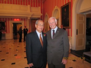 Gs. Bùi Tiến Rũng, Vị Toàn Quyền David Johnston