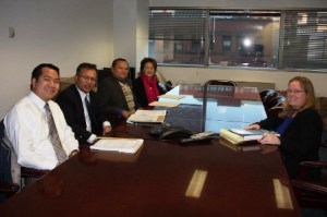 Phái đoàn người Việt tại Boston đã đến văn phòng Thượng Nghị Sĩ Edward Markey 