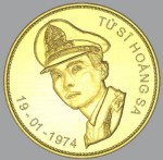 Hải Quân Trung úy  Nguyễn Văn Đồng hy sinh trong trận hải chiến Hoàng Sa 1974.